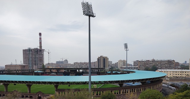 可能从幕后 可能从幕后